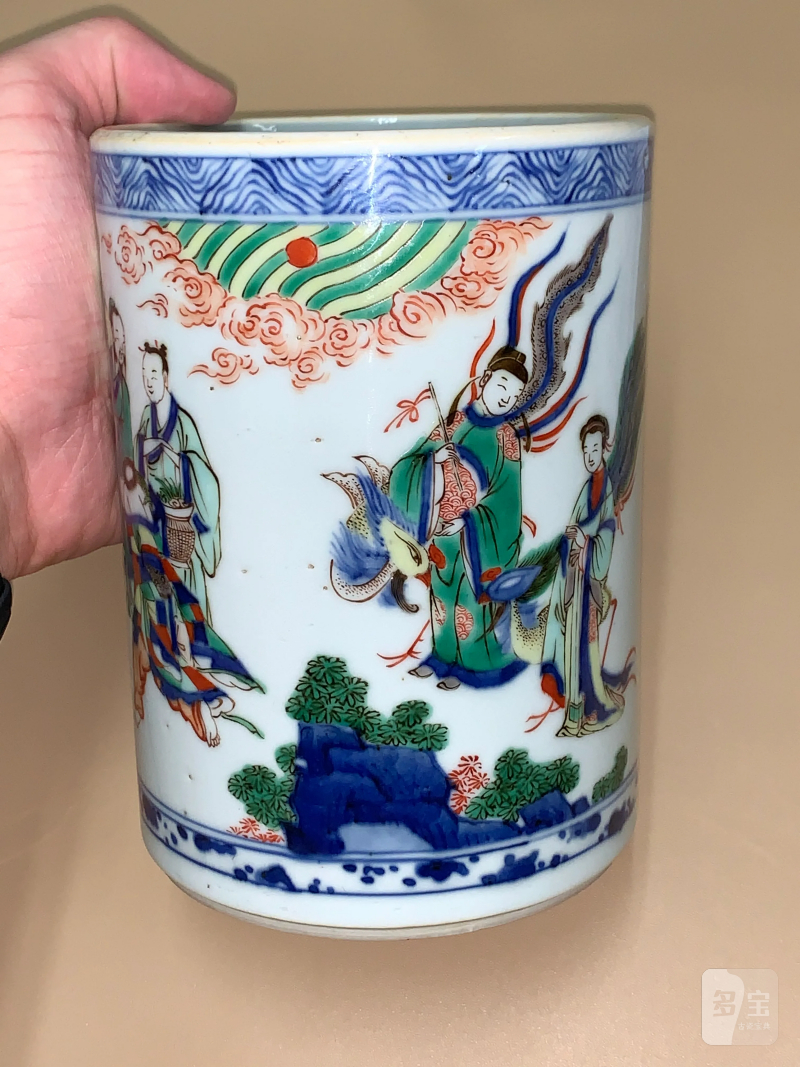 明崇祯 五彩群仙祝寿图笔筒 - 图3